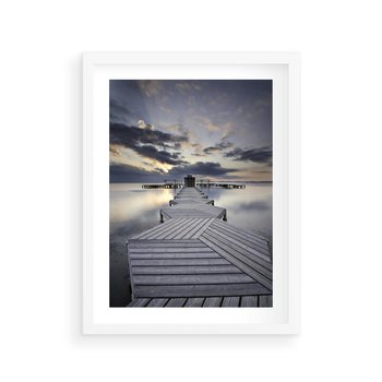 Plakat w ramie 50x70 - Spokój nad Jeziorem - pomost, jezioro - rama biała