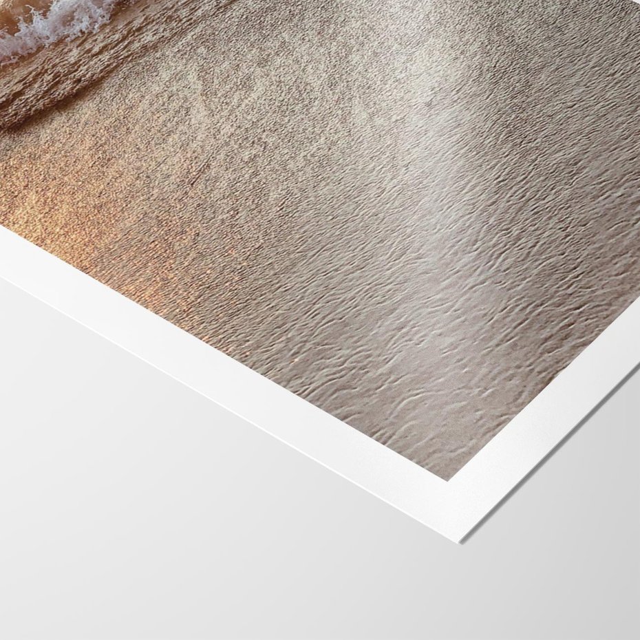 Plakat bez ramy 50x70 - Spokój Morza: Fale na Plaży - fale, morze