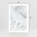 Plakat bez ramy 50x70 - Sztuka i Komfort - pościel, biała kołdra poduszka