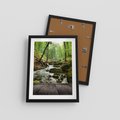 Plakat w ramie 30x40 - Strumyk w lesie - strumyk, w lesie - rama czarna