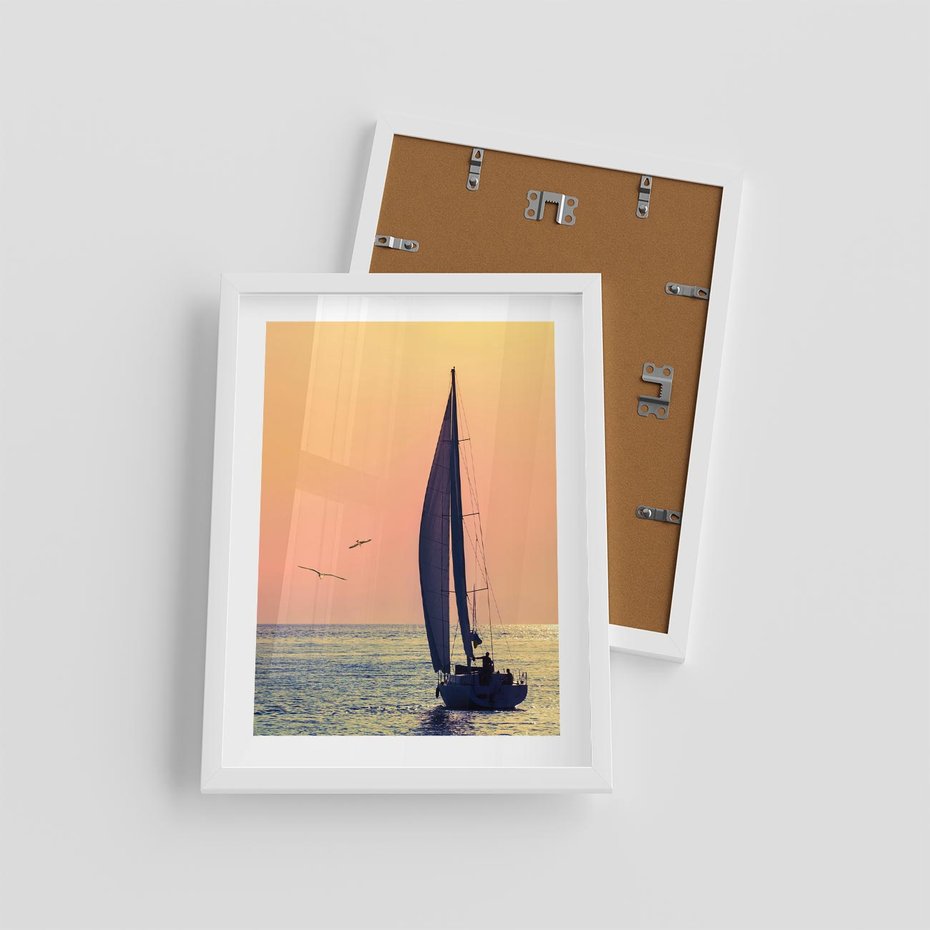 Plakat w ramie 30x40 - Żaglówka na Horyzoncie - żaglówka, jacht - rama biała