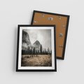 Plakat w ramie 40x50 - Mglisty Pejzaż Górski: Urok Niewidzialnośc - góry, krajobraz - rama czarna