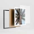 Plakat w ramie 40x50 - Rajskie Inspiracje: Palma na Niebie - palma, na tle nieba - rama czarna
