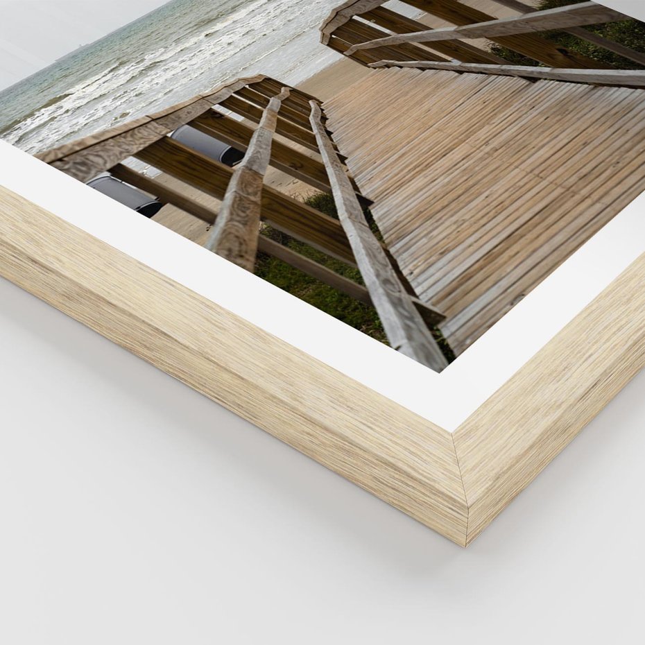 Plakat w ramie 50x70 - Morze i drewniany pomost - morze, pomost - rama drewno