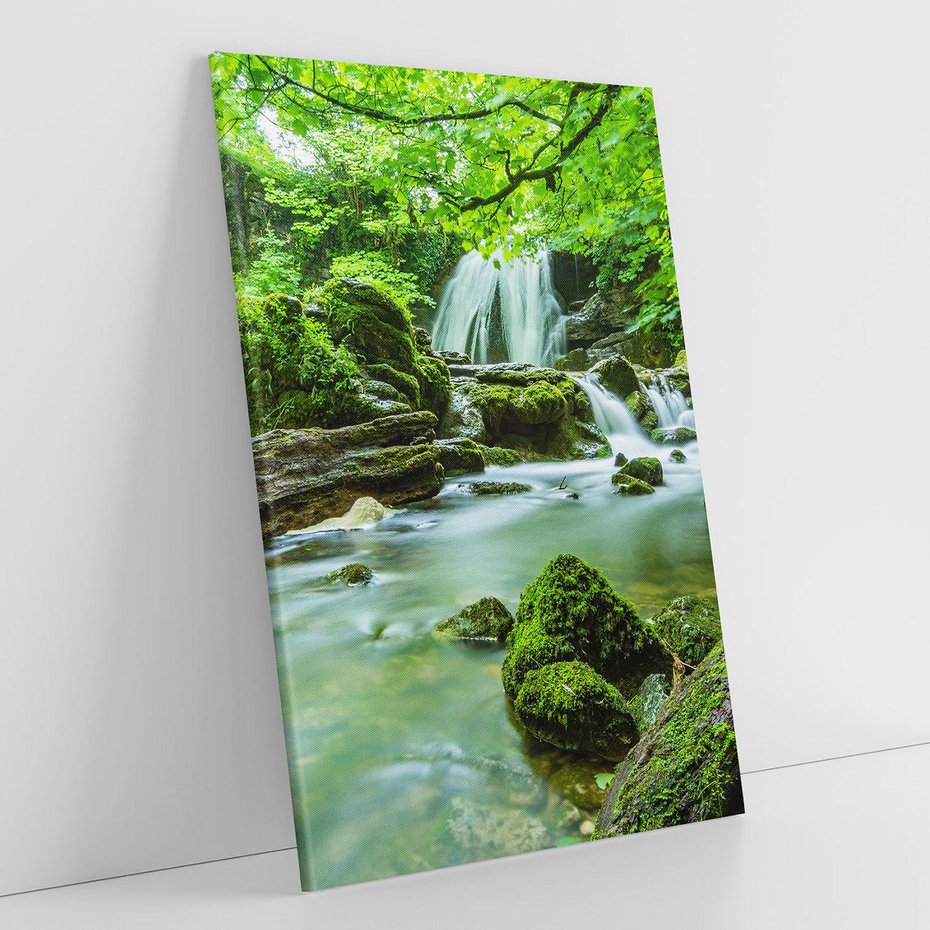 Obraz na płótnie 70x100 - Las przy rzece: potężny wodospad - las, rzeka