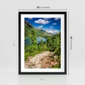 Plakat w ramie 30x40 - Jezioro górskie: harmonia natury - jezioro, góry - rama czarna