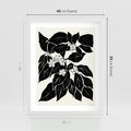 Plakat w ramie 40x50 - Ruchome szkicowe odbicia - czarno biała grafika, roślinność - rama biała