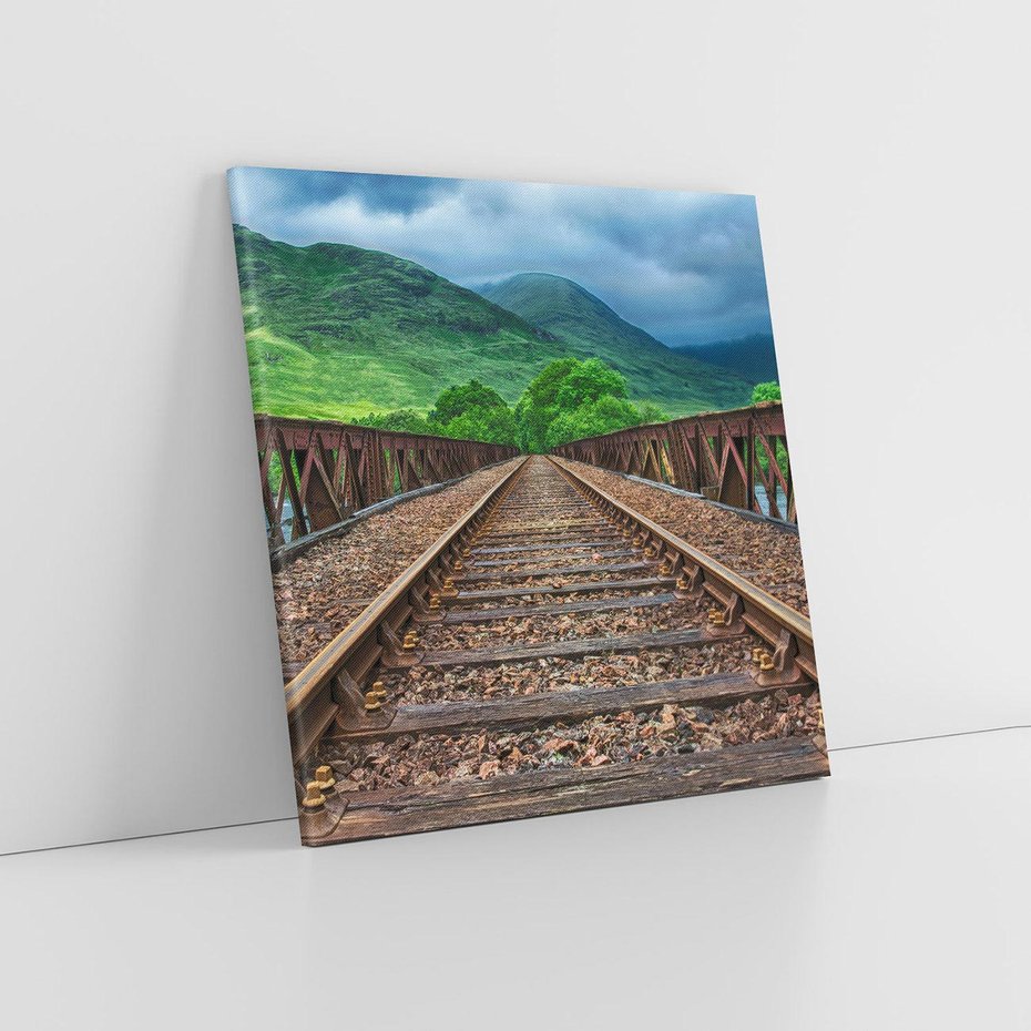 Obraz na płótnie 50x50 - Most Kolejowy - Tropy Podróży w Nocnej Ciszy - most, kolej