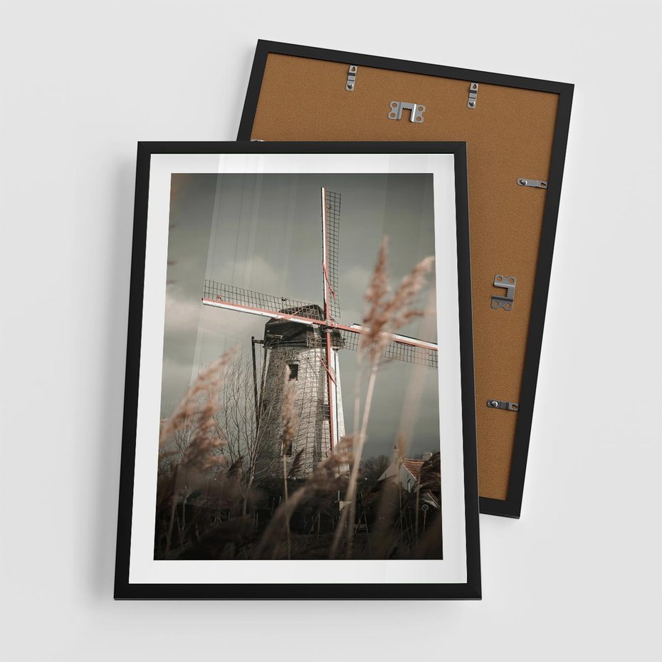 Plakat w ramie 50x70 - Wiejska Idylla: Młyn w Polu - wiatrak, młyn w polu - rama czarna