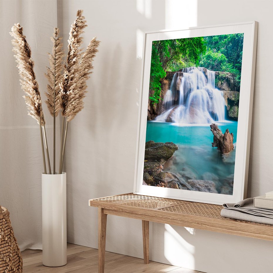 Plakat w ramie 40x50 - Abstrakcyjna nowoczesność - wodospad, woda - rama biała