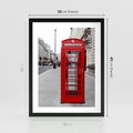 Plakat w ramie 30x40 - Londyńska budka w perspektywie - budka, Londyn - rama czarna