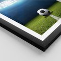 Plakat w ramie 50x70 - Piłka w drodze do gola - piłka, gol - rama czarna