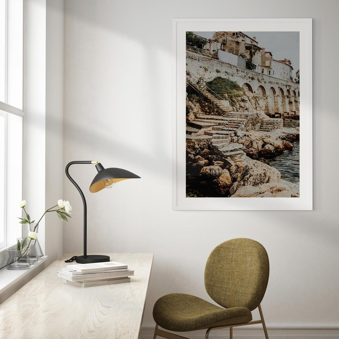 Plakat w ramie 30x40 - Morze i Klify - skaliste wybrzeże, nad morzem - rama biała