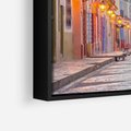 Obraz w ramie 50x50 - W stronę marzycielskich horyzontów - włoska uliczka, wieczór - rama czarna