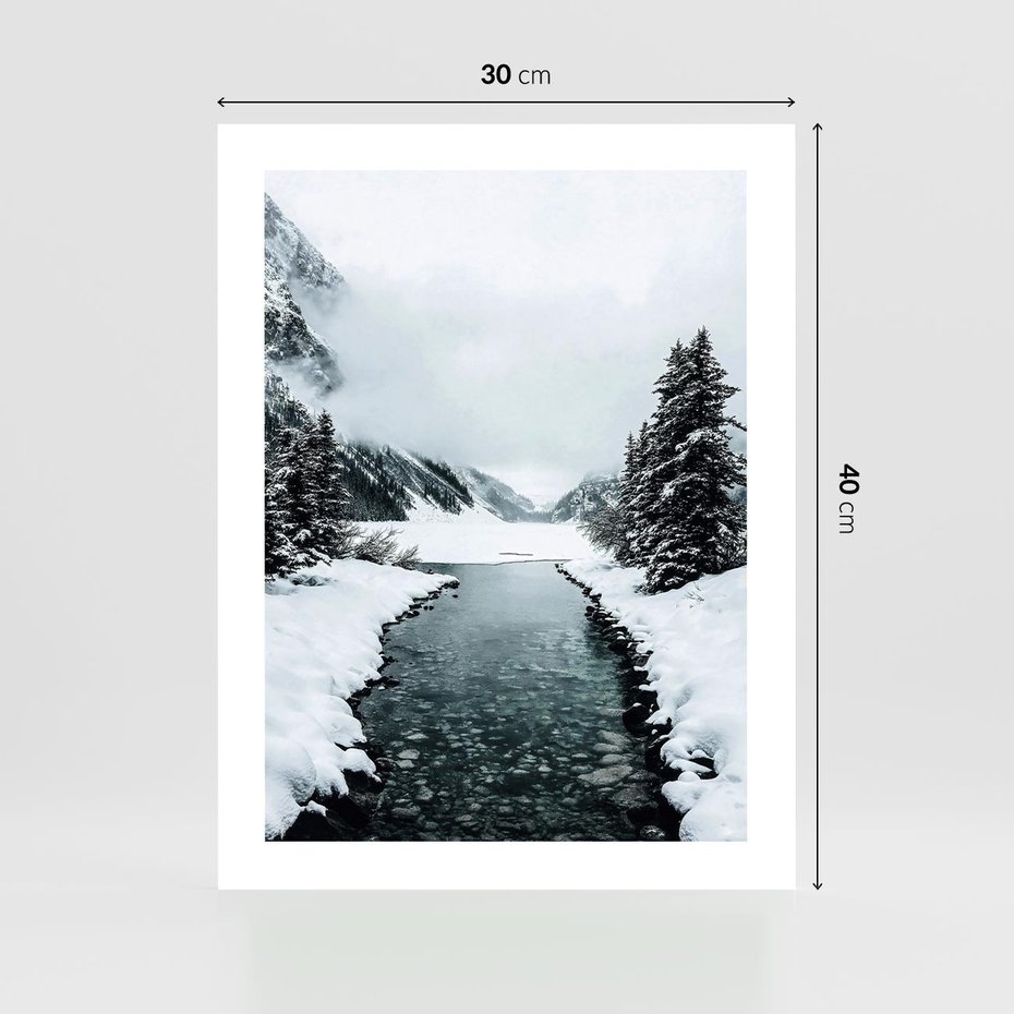 Plakat bez ramy 30x40 - Zimowa Przyroda: Rzeka, Góry i Śnieg - zima, rzeka