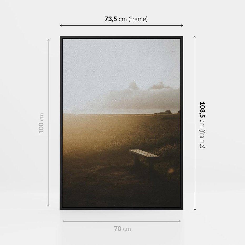 Obraz w ramie 70x100 - Mglisty zachód słońca na ławeczce - mgła, zachód - rama czarna
