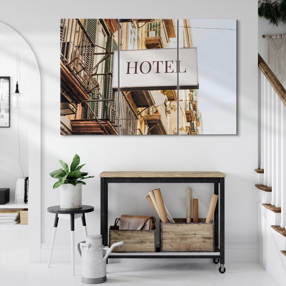 Obraz na płótnie 120x80 - Magiczne Spacery - hotel, uliczka