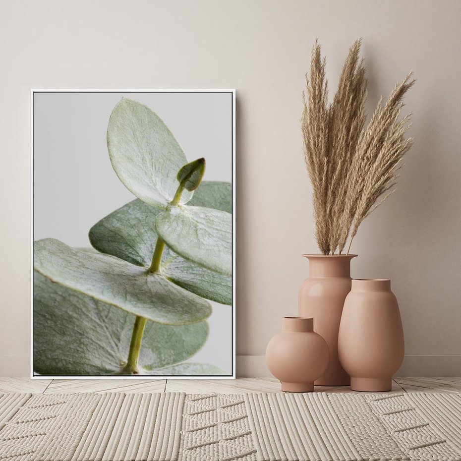 Obraz w ramie 80x120 - Eukaliptusowa zieleń - eukaliptus, zielone - rama biała