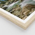 Plakat w ramie 30x40 - Górski strumyk w harmonii - strumyk, górski - rama drewno