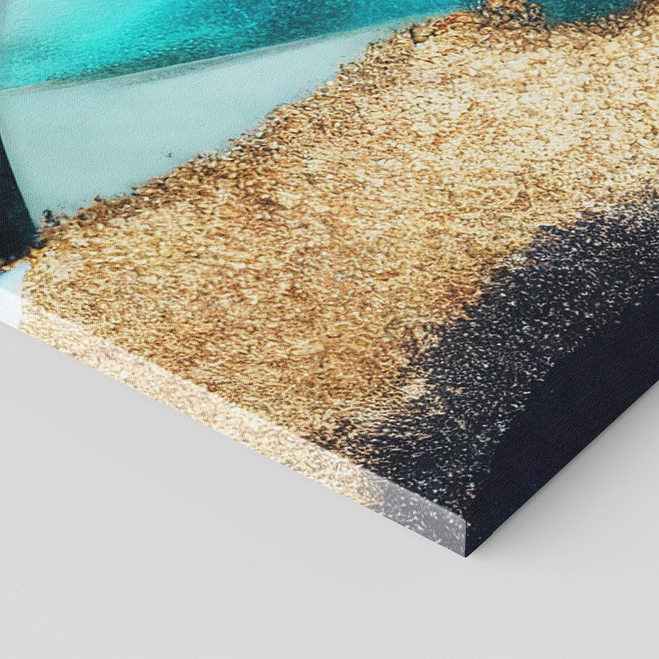 Obraz na płótnie 80x120 - Rozlane Turkusy - Turkusowe plamy, złote elementy