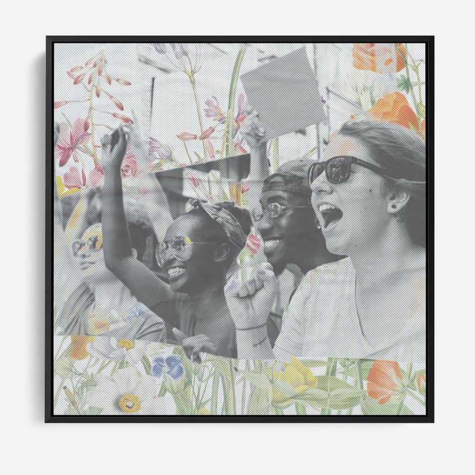 Obraz w ramie 50x50 - Księga zaklętych marzeń - kolaż, czarnobiałe zdjęcie wesołych młodych ludzi - rama czarna