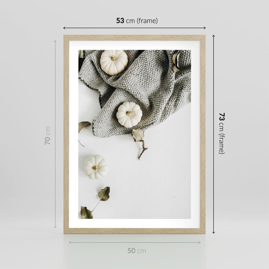 Plakat w ramie 50x70 - Białe Dynie i Przytulny Koc - kompozycja jesienna, białe dynie - rama drewno