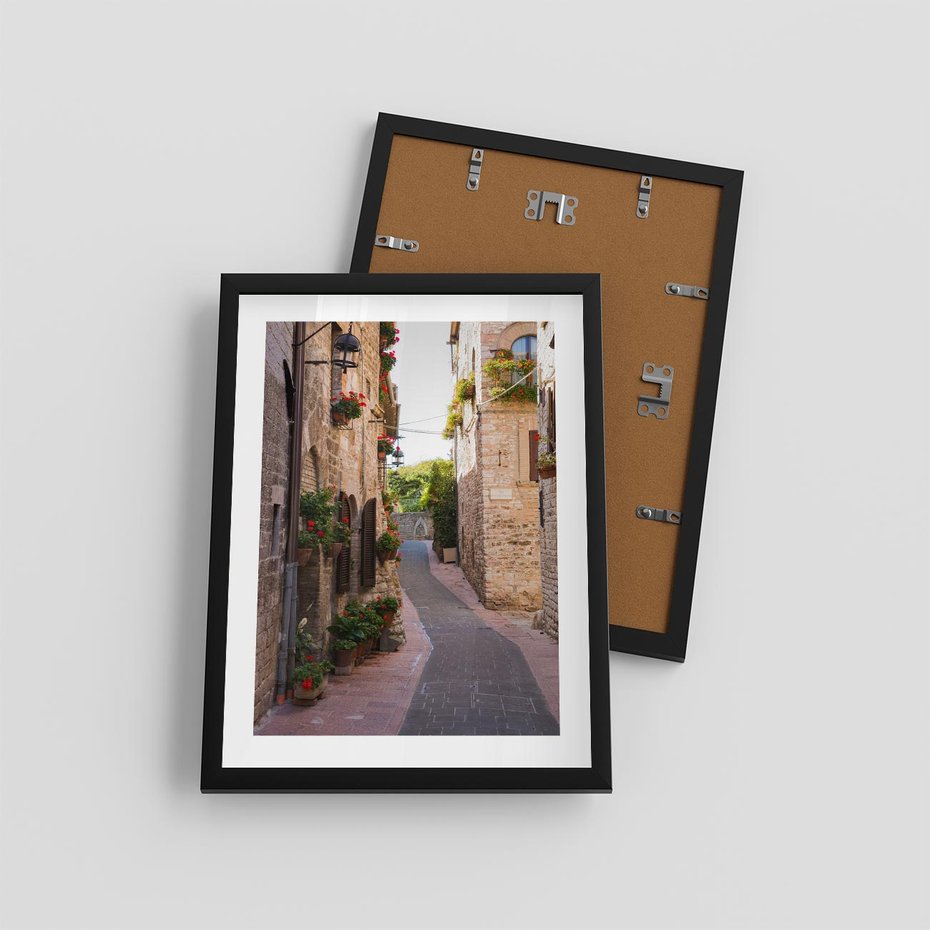 Plakat w ramie 30x40 - Miłość na Romantycznej Uliczce - romantyczna, uliczka - rama czarna