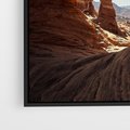 Obraz w ramie 70x100 - Magia pustynnego kanionu - pustynia, kanion - rama czarna