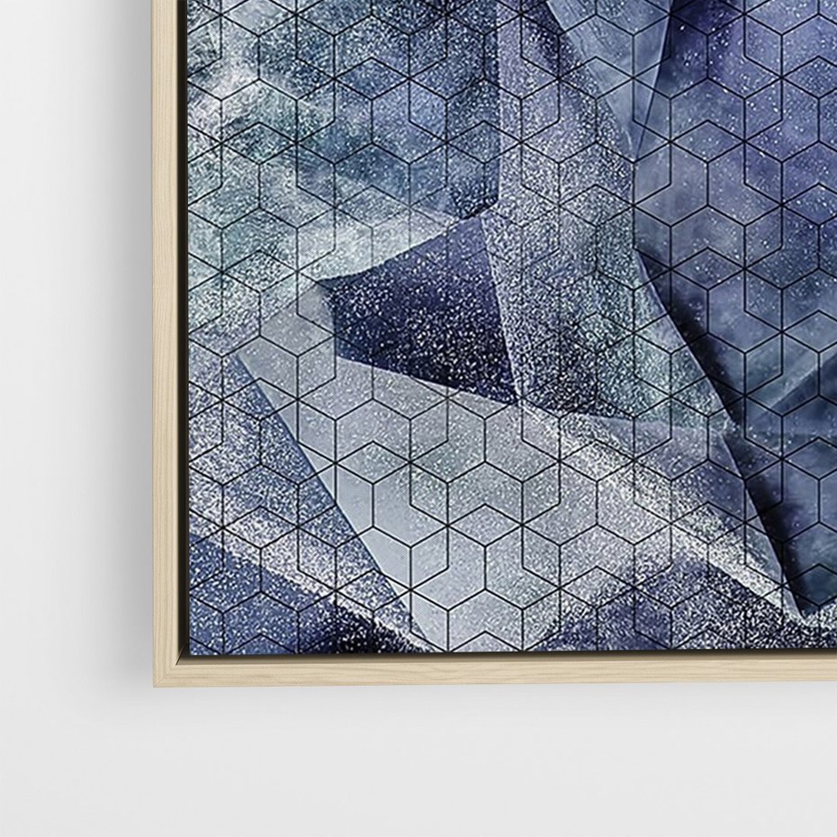 Obraz w ramie 80x120 - Melodia mgieł i marzeń - abstrakcja w kolorze granatu, przypominająca górę lodową - rama drewno
