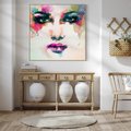 Obraz w ramie 80x80 - Eteryczna Głębia Dusz - portret twarz kobiety, wyraziste oczy - rama drewno