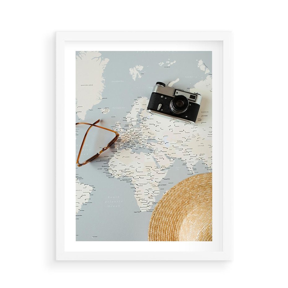 Plakat w ramie 50x70 - Świat w Kadrze - mapa, aparat - rama biała