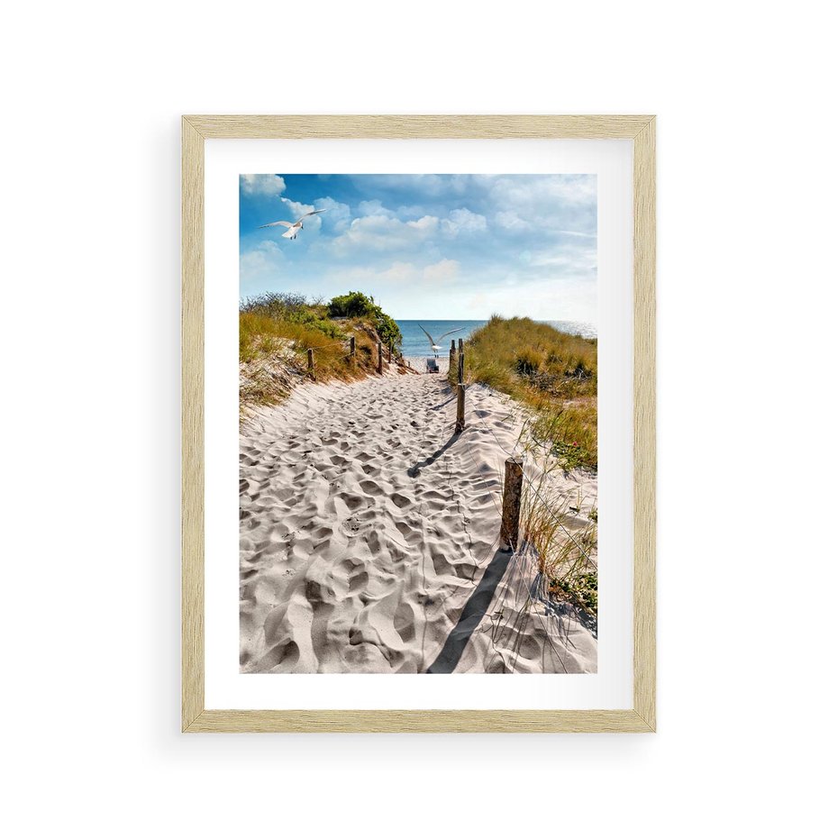Plakat w ramie 30x40 - Mewy nad Morzem - plaża, mewy - rama drewno