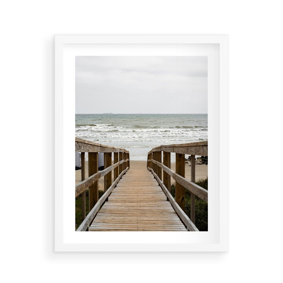 Plakat w ramie 40x50 - Morze i drewniany pomost - morze, pomost - rama biała