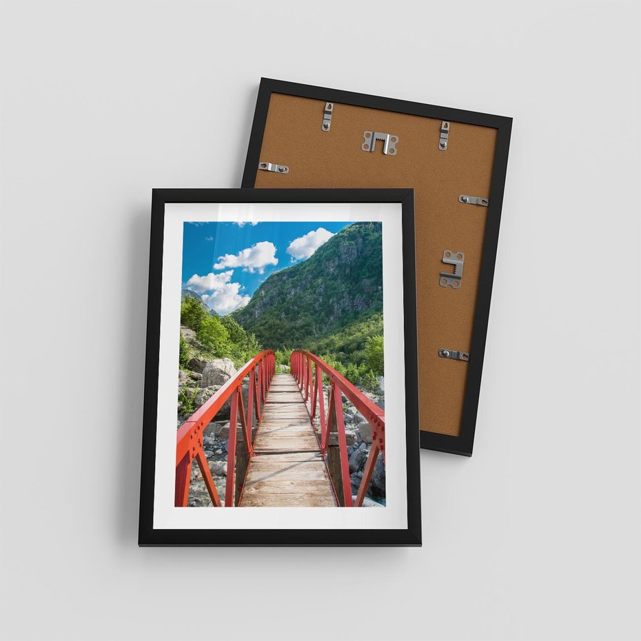 Plakat w ramie 30x40 - Most do przygody - góry, most - rama czarna
