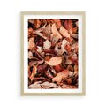 Plakat w ramie 50x70 - Magia Jesiennej Ziemi - liście, jesień - rama drewno