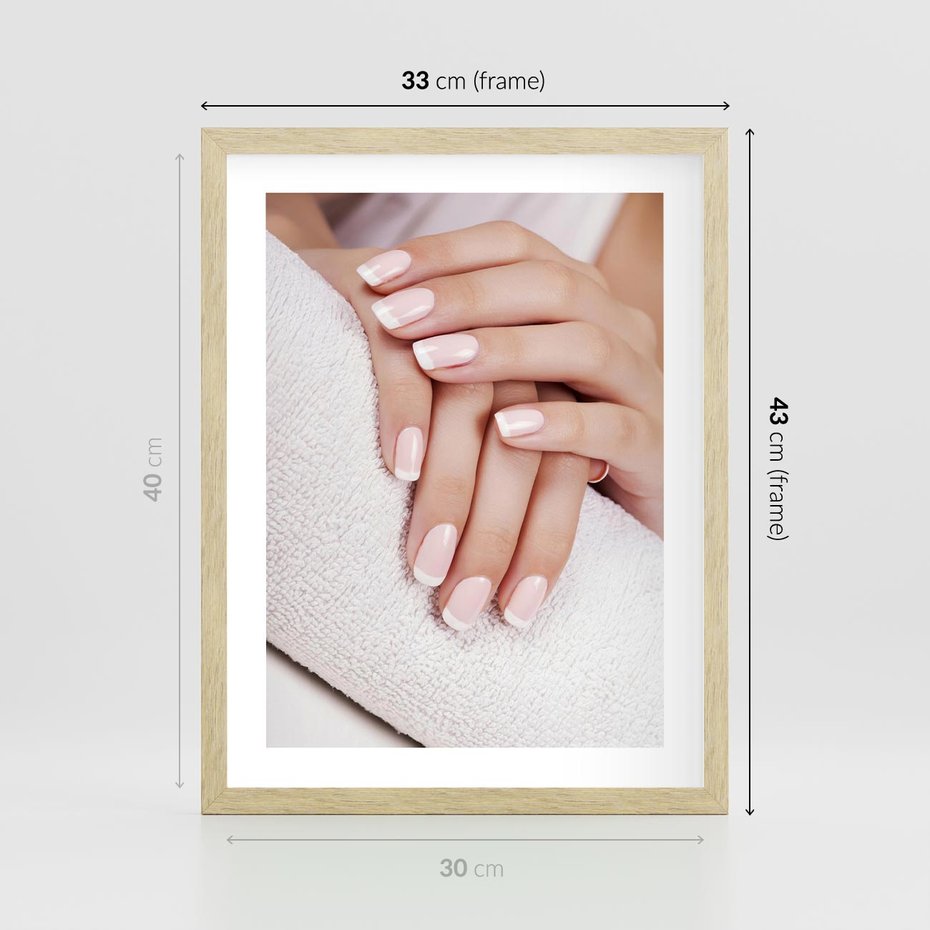Plakat w ramie 30x40 - Piękno manicure - manicure, paznokcie - rama drewno