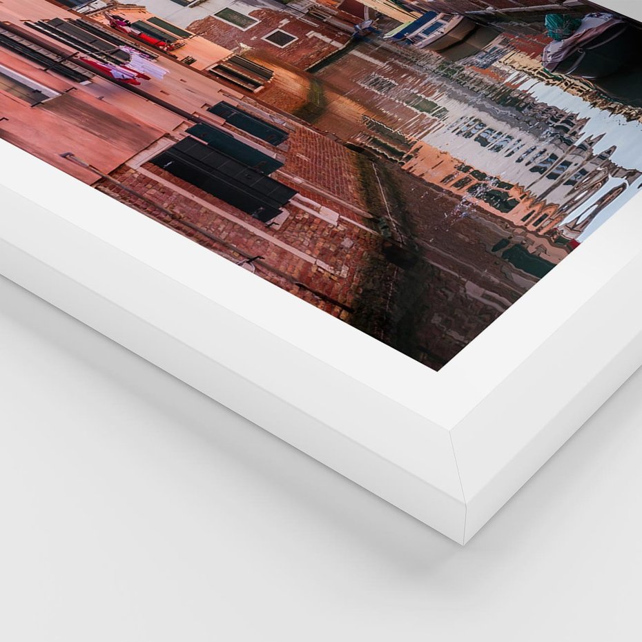 Plakat w ramie 30x40 - Przejażdżka gondolą przez Wenecję - Wenecja, kanały - rama biała
