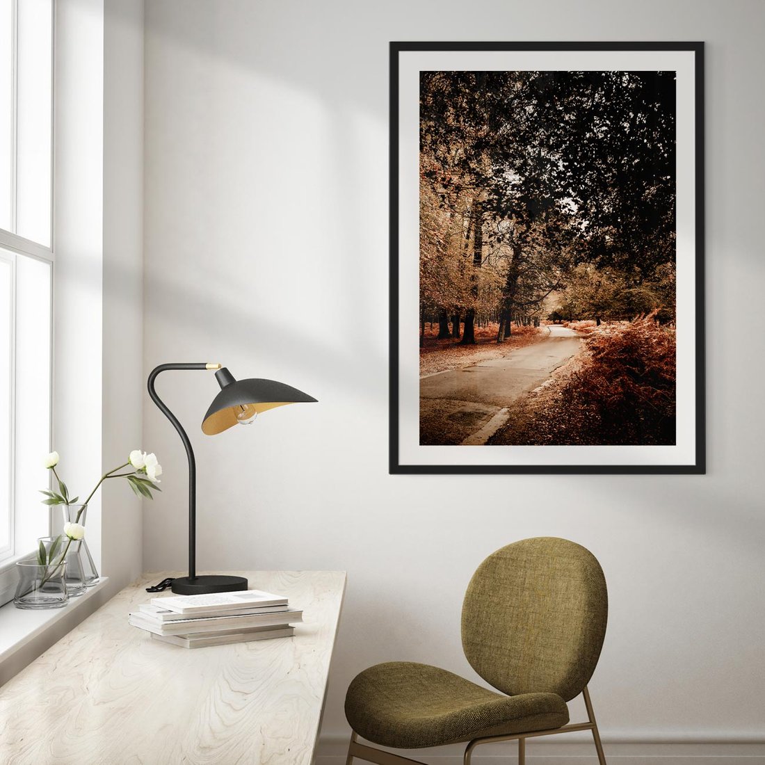 Plakat w ramie 40x50 - Magia Jesieni: Pejzaż Parku w Odcieniach Żółci - jesień, park - rama czarna