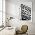 Plakat bez ramy 40x50 - Architektura Przyszłości: Czarno-Białe Ujęcie - nowoczesna architektura, czarno białe zdjęcie