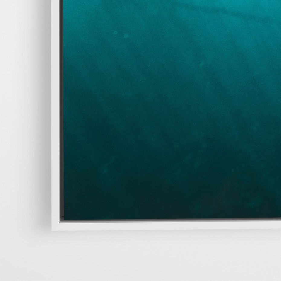 Obraz w ramie 70x100 - Tajemnicza Podwodna Kraina - fotografia, podwodna jaskinia - rama biała