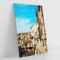 Obraz na płótnie 50x70 - Magia Miejskiego Krajobrazu - uliczka, perspektywa