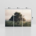 Obraz na płótnie 120x80 - Zamglona Prostota - artystyczna fotografia, samotne drzewo na zamglonej łące