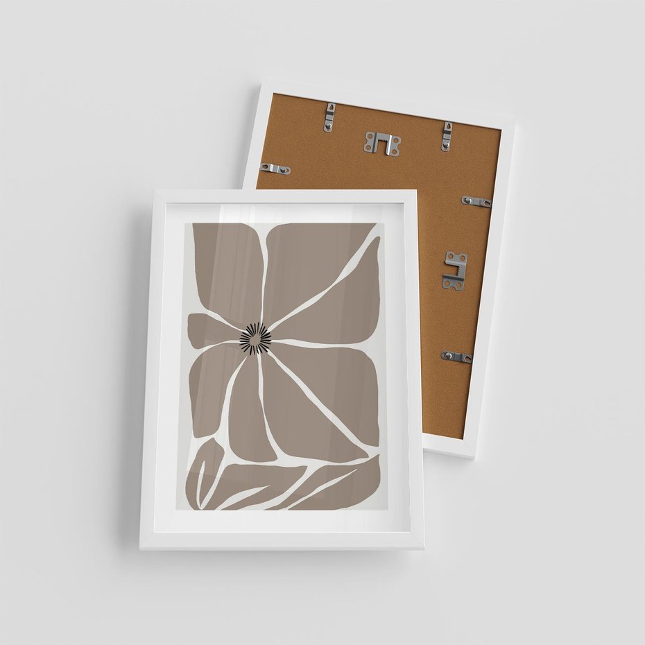 Plakat w ramie 30x40 - Złudne Zmysły - abstrakcyjny kwiat, beże i brązy - rama biała