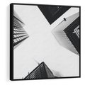Obraz w ramie 50x50 - Nowoczesna Dynamika - perspektywa, wieżowce - rama czarna