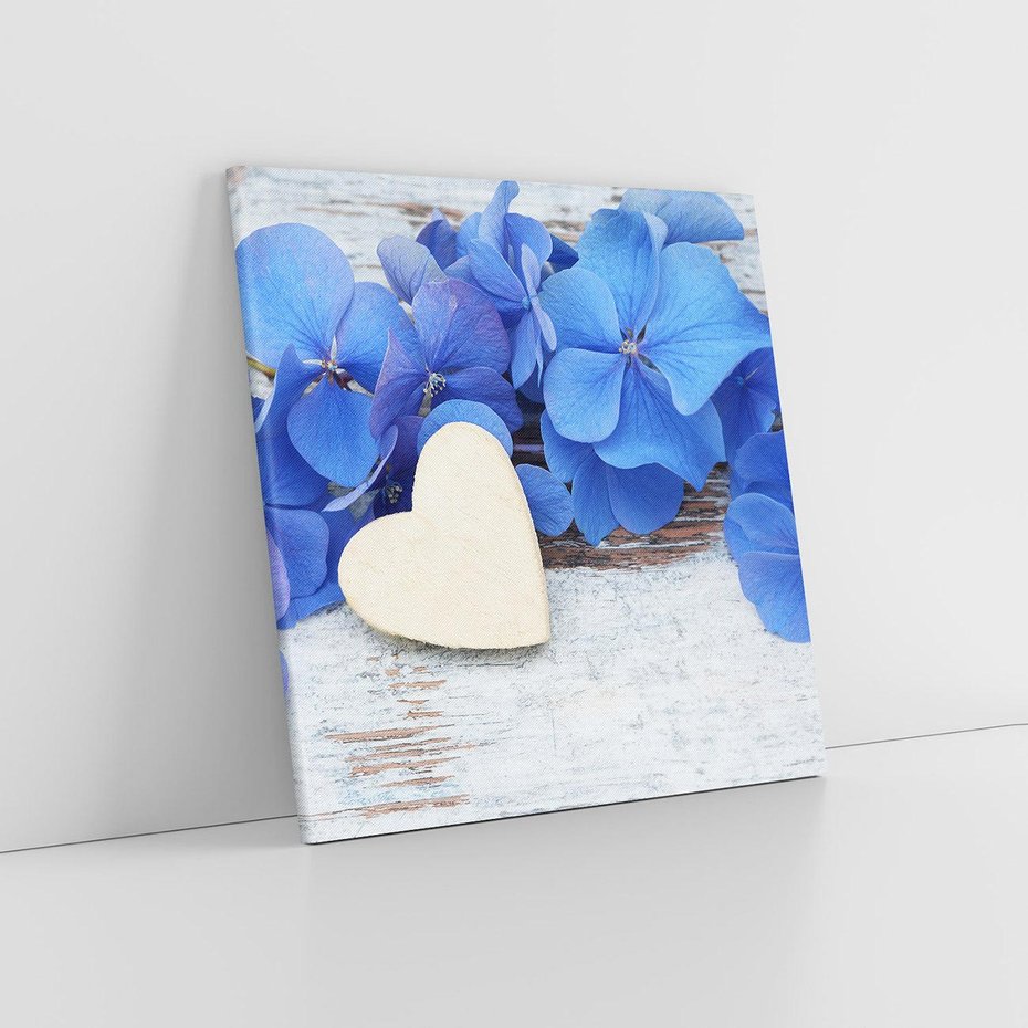 Obraz na płótnie 60x60 - Kwiatowe serce - kwiaty, serce