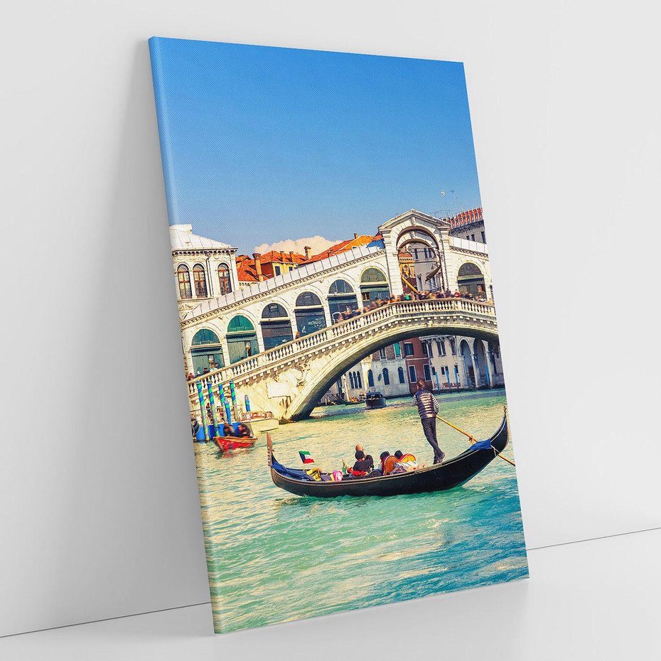 Obraz na płótnie 80x120 - Romantyczna przejażdżka gondolą w Wenecji - Wenecja, gondola