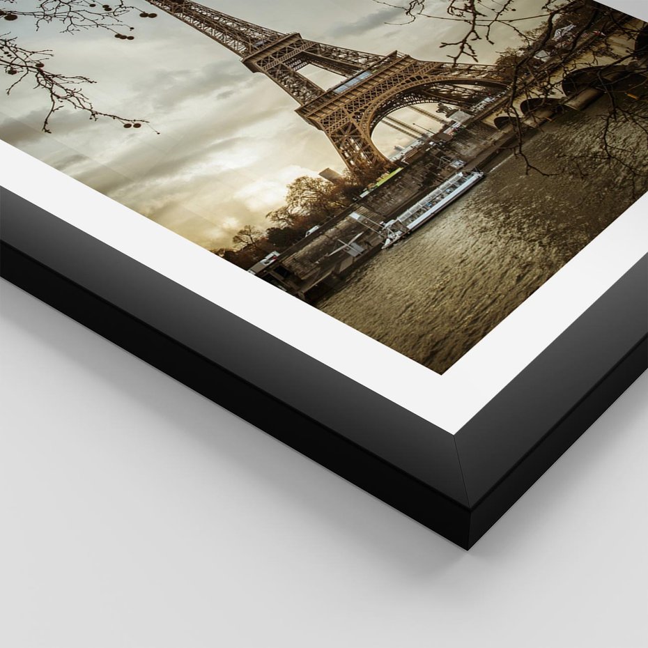 Plakat w ramie 50x70 - Uroczystość w Paryżu - Paryż, wieża - rama czarna