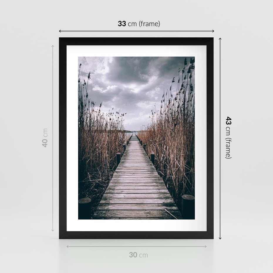 Plakat w ramie 30x40 - Mglisty krajobraz - pomost, morze - rama czarna