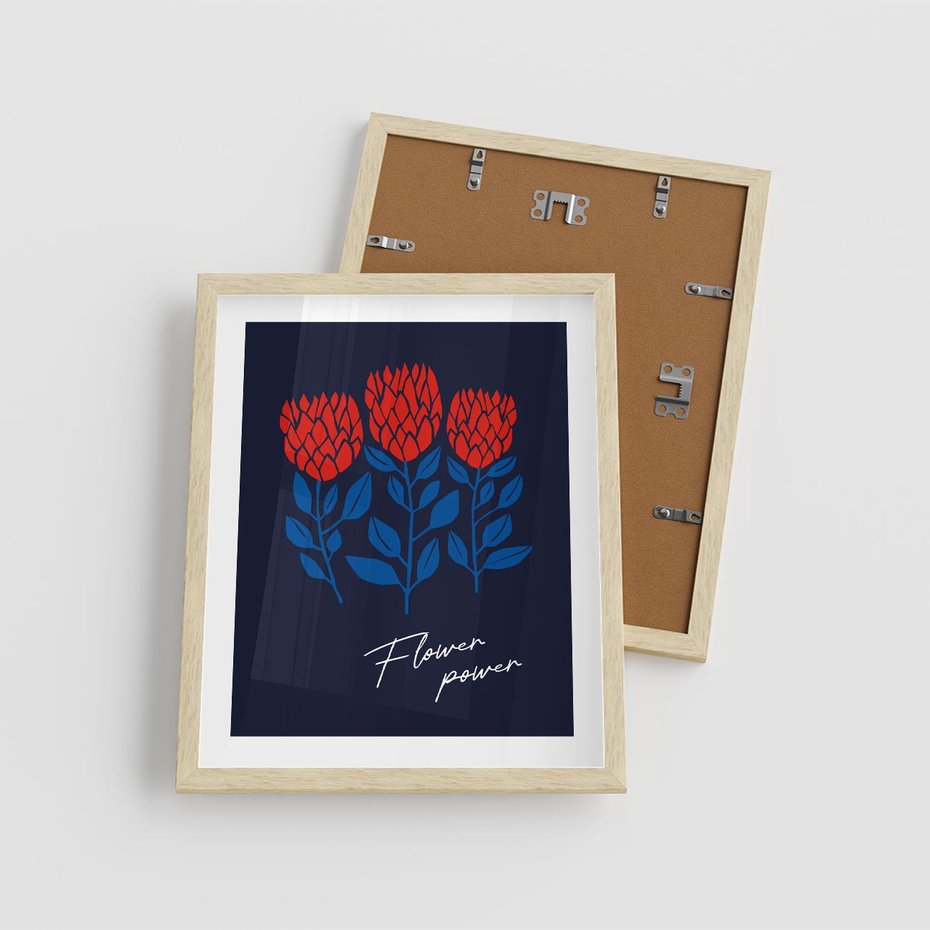 Plakat w ramie 40x50 - Podróżne Barwy - czerwone abstrakcyjne kwiaty, granatowe tło - rama drewno