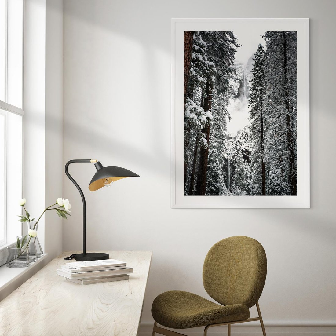 Plakat bez ramy 50x70 - Cicha Magia Zimowego Lasu - zimowy las, ośnieżone drzewa